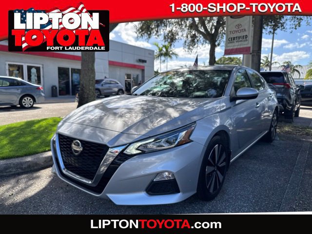 Used 2022 Nissan Altima 2.5 SV AWD/4WD image 1