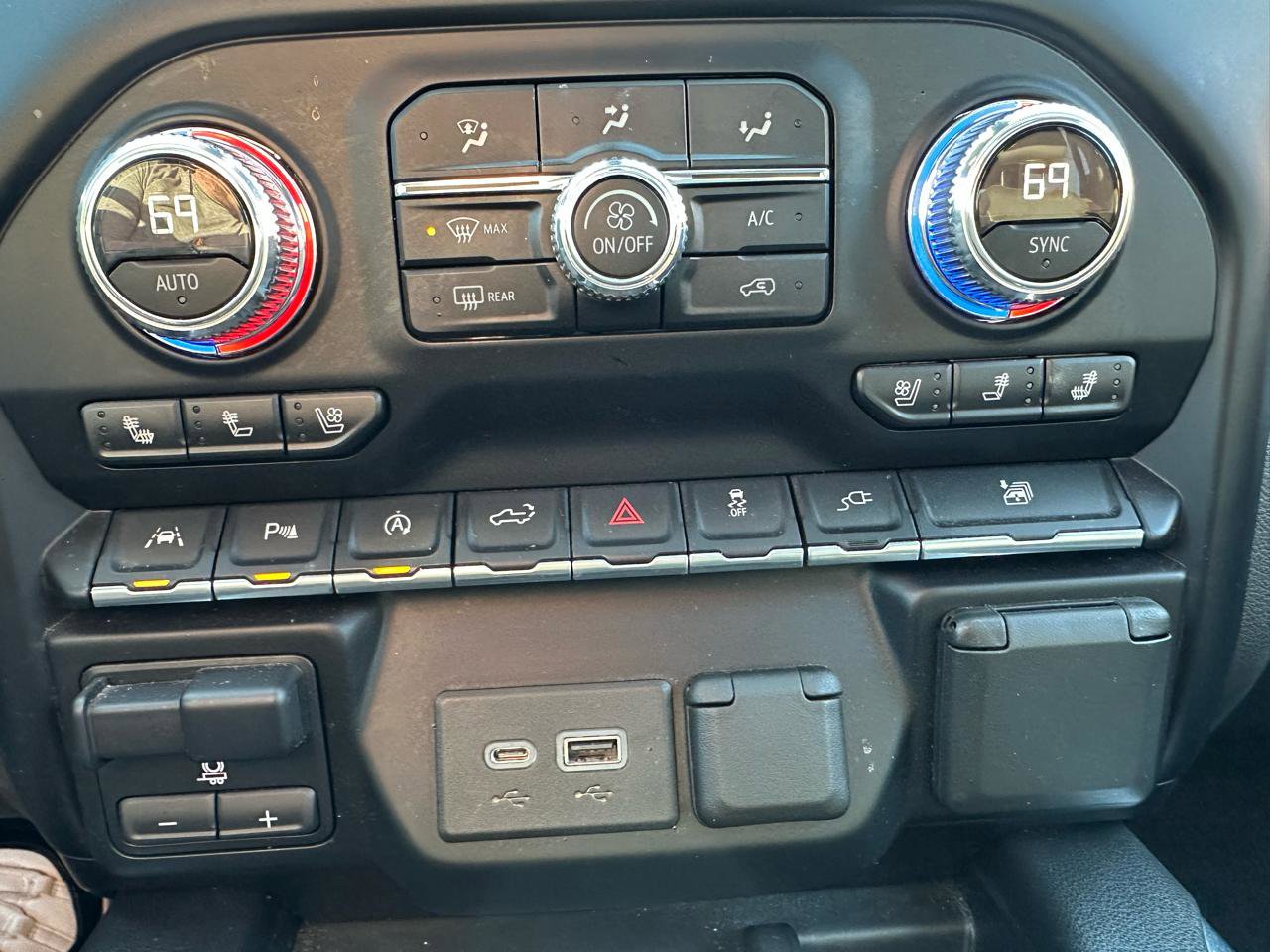 Used 2019 GMC Sierra 1500 SLT w/ SLT Premium Plus Package image 33