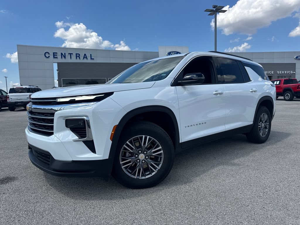 Used 2026 Chevrolet Traverse LT