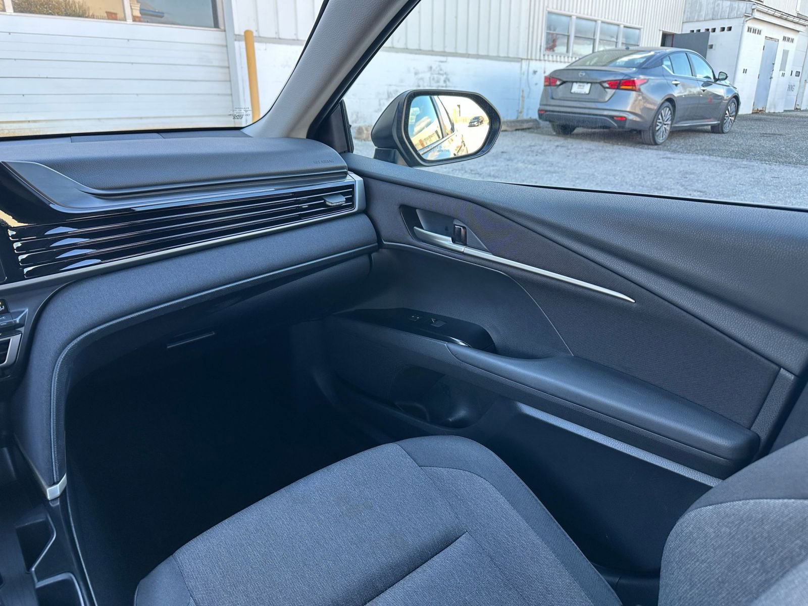 Used 2025 Toyota Camry LE image 34