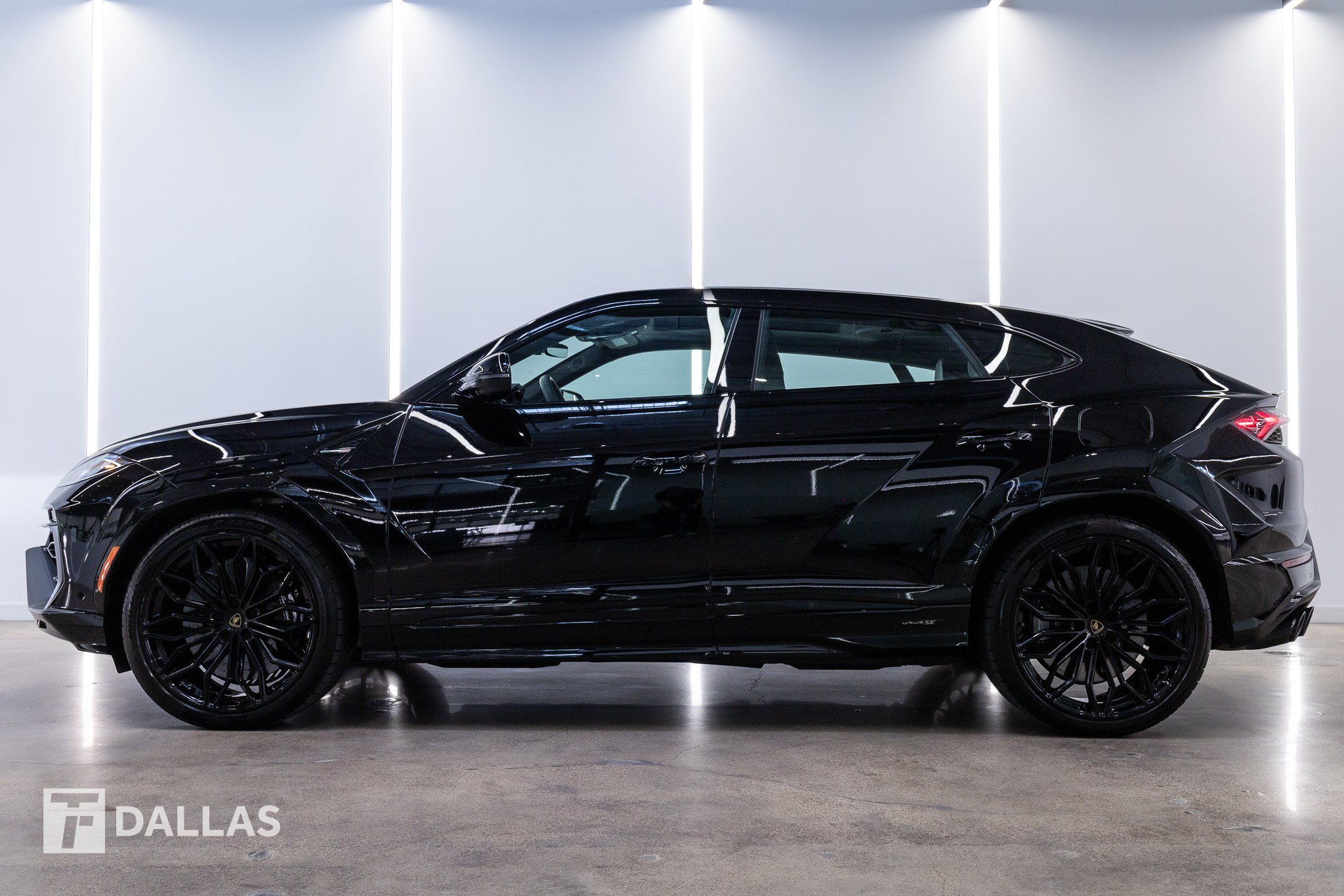 Used 2026 Lamborghini Urus SE