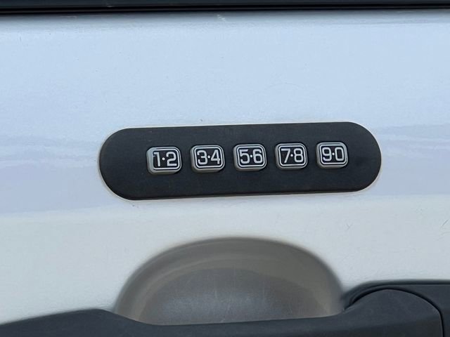 Used 2011 Ford Edge SE w/ 101A Rapid Spec Order Code image 8