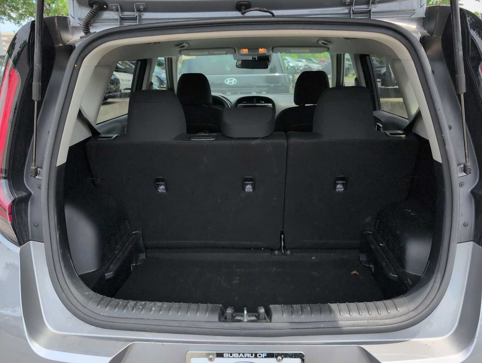 Used 2024 Kia Soul LX w/ Option Group 015 FWD image 31