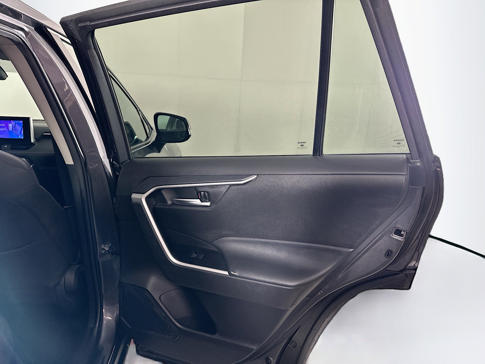 Used 2024 Toyota RAV4 XLE image 27