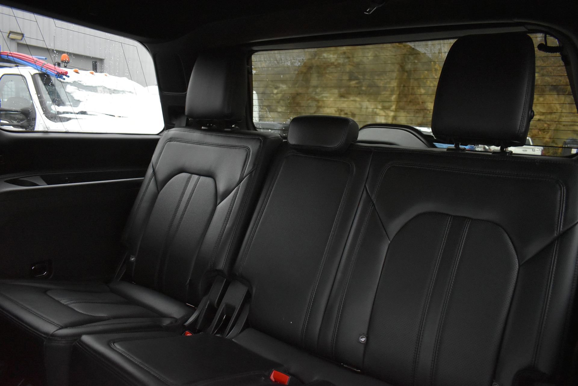 Used 2018 Ford Expedition Limited image 16