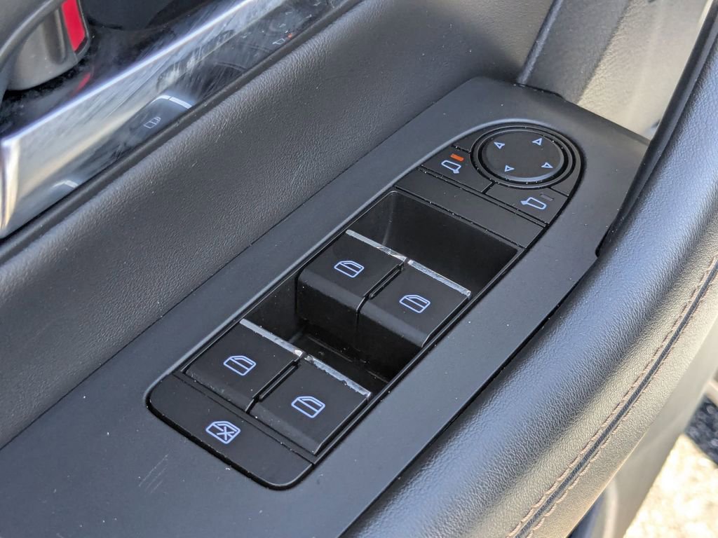 Used 2025 MAZDA CX-90 3.3 Turbo w/ Premium Sport Pkg image 15