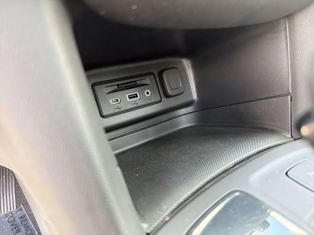 Certified 2023 Chevrolet Equinox RS w/ RS Leather Package FWD image 27