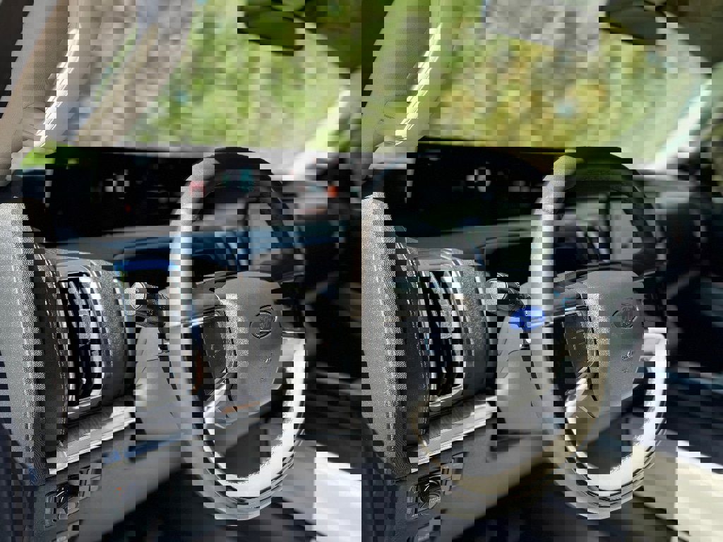 Used 2025 Ford Expedition Max Platinum w/ Platinum Ultimate Package AWD/4WD image 16