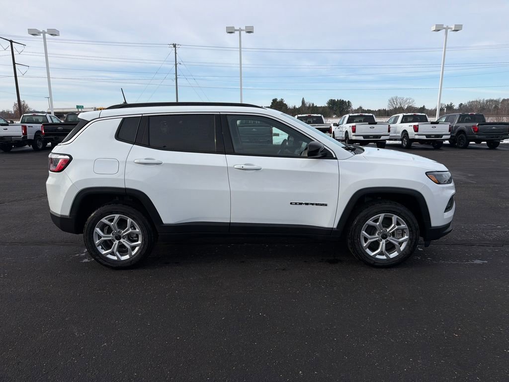 New 2026 Jeep Compass Latitude image 6