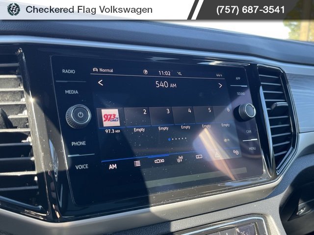 Used 2022 Volkswagen Atlas Cross Sport SE image 38