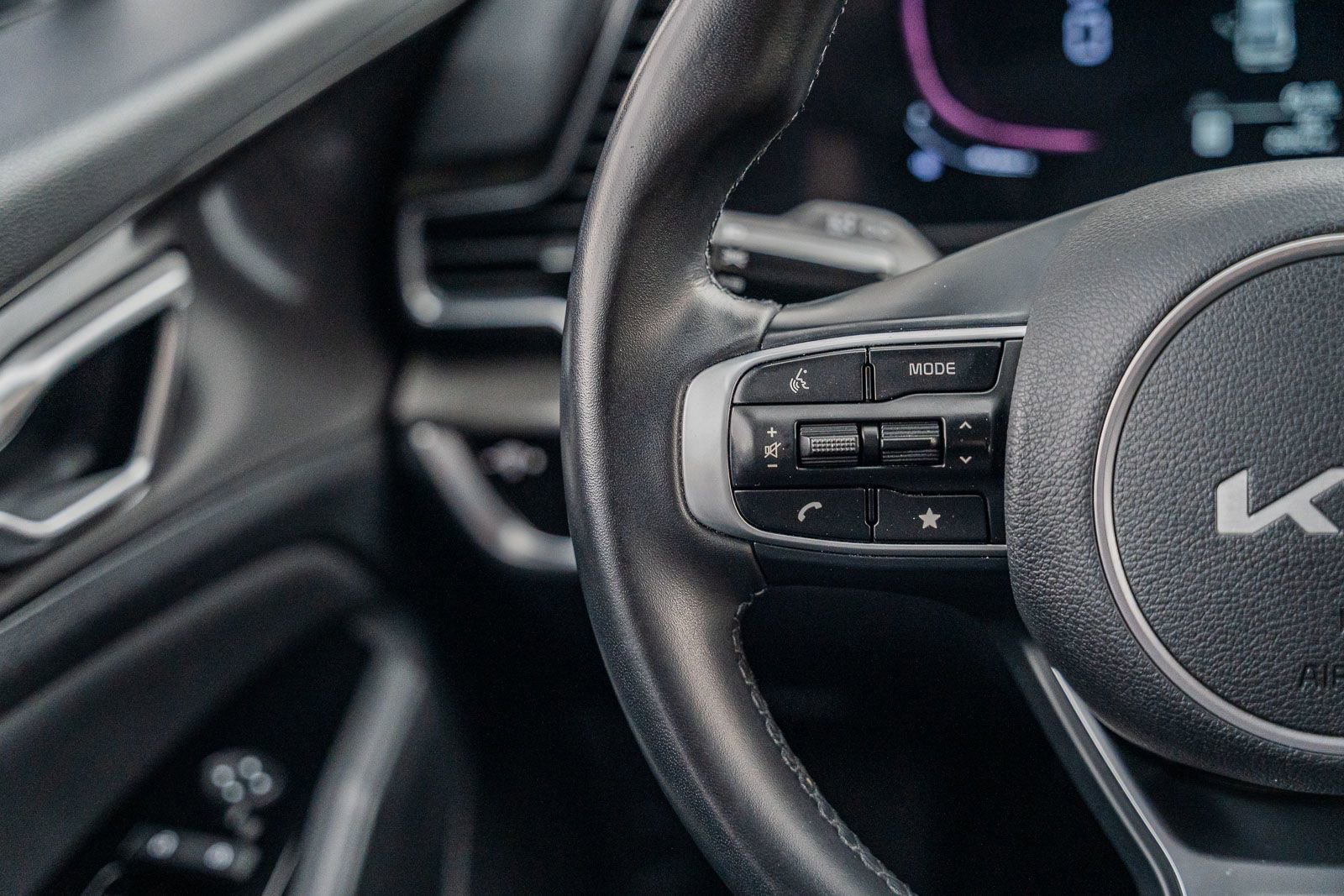 Used 2023 Kia Sportage EX image 30