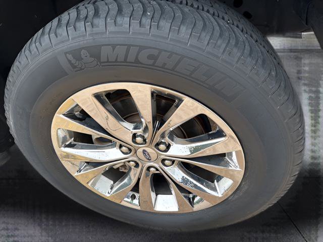 Used 2019 Ford F150 XLT w/ Equipment Group 302A Luxury AWD/4WD image 38