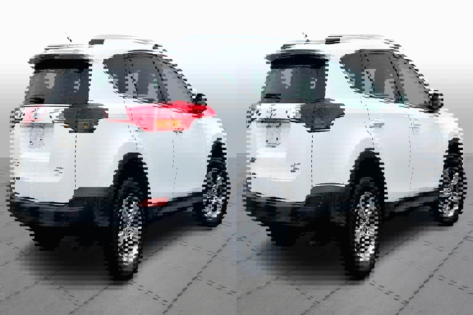 Used 2015 Toyota RAV4 XLE image 13