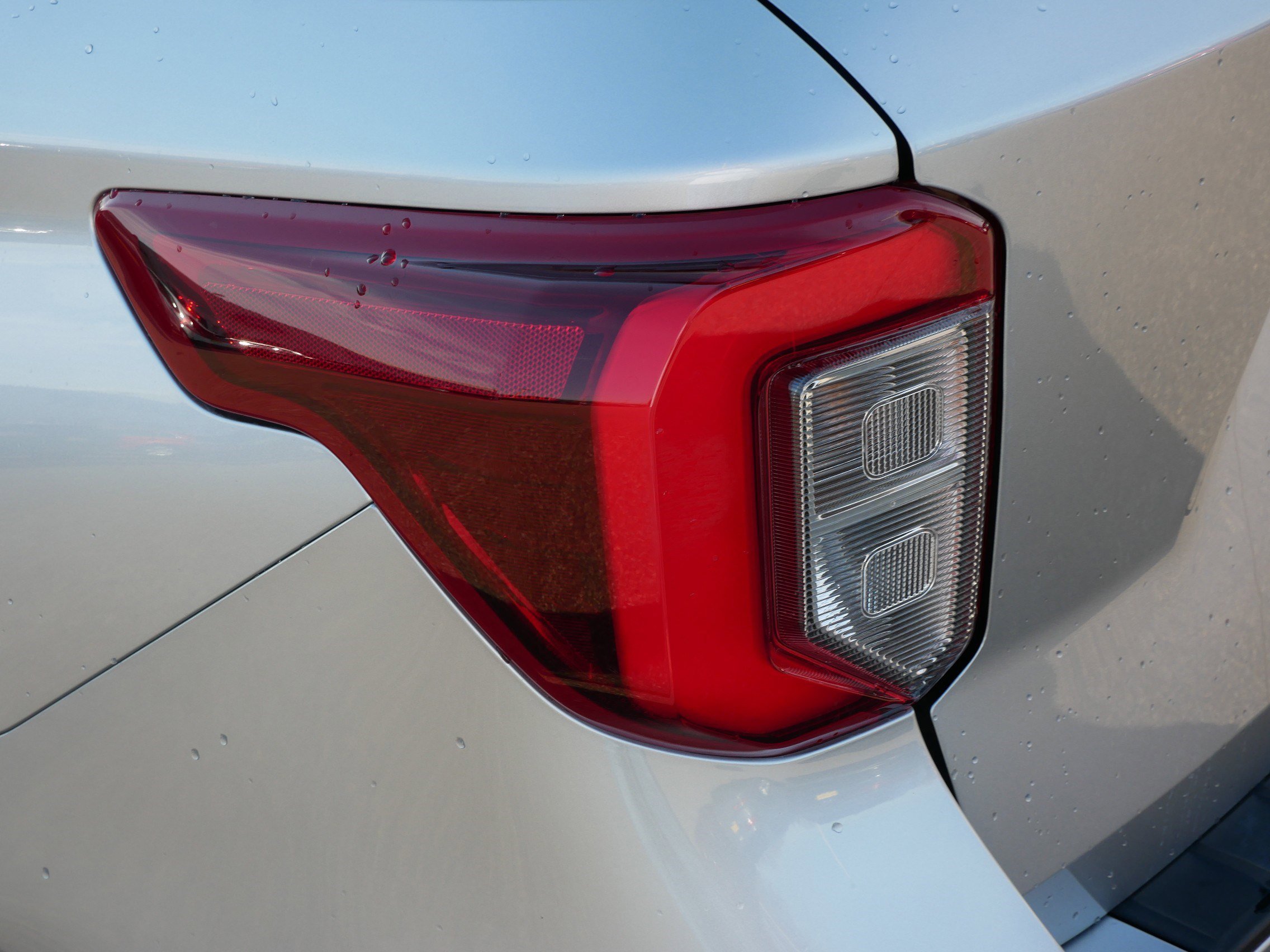 Used 2024 Ford Explorer ST w/ Equipment Group 401A AWD/4WD image 17