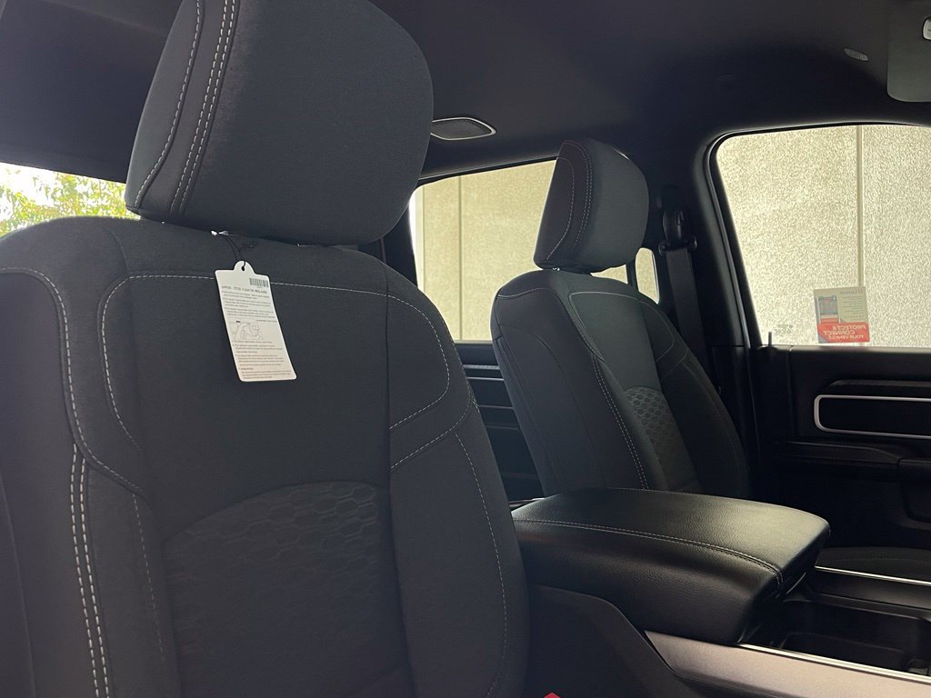 New 2027 RAM 3500 Big Horn AWD/4WD image 14