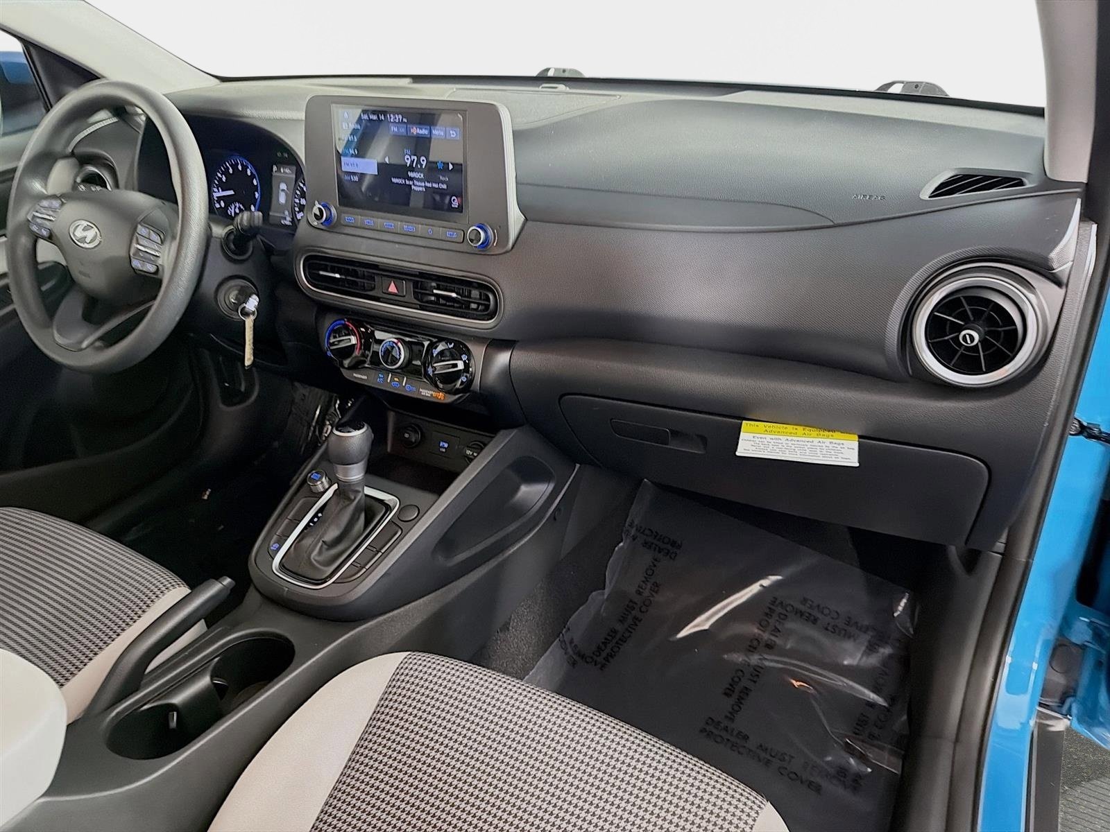 Used 2022 Hyundai Kona SE w/ Cargo Package image 26