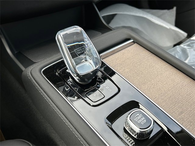 New 2026 Volvo XC90 B6 Plus w/ Protection Package image 14