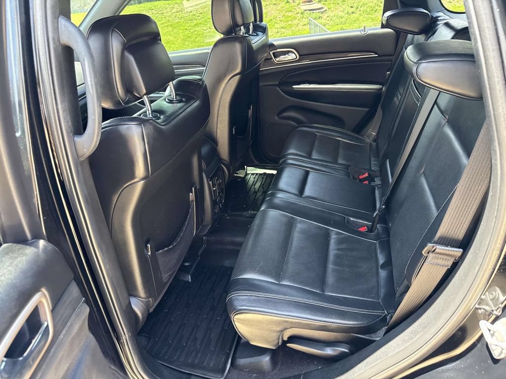 Used 2017 Jeep Grand Cherokee Overland AWD/4WD image 10