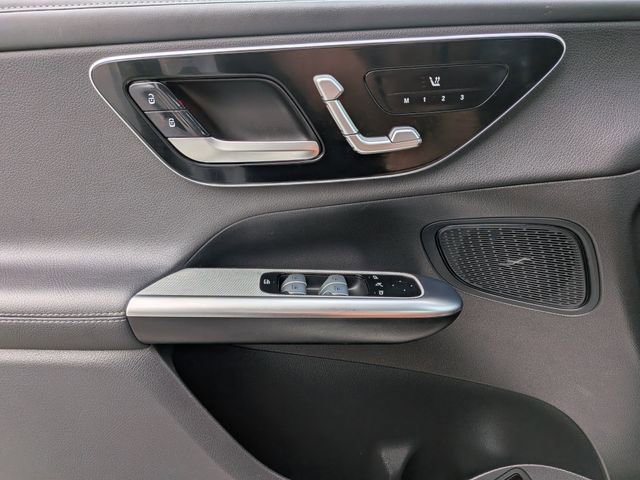 Used 2025 Mercedes-Benz GLC 43 AMG 4MATIC image 26