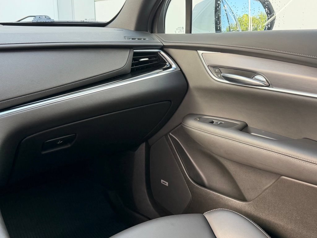Used 2024 Cadillac XT6 Luxury FWD image 27