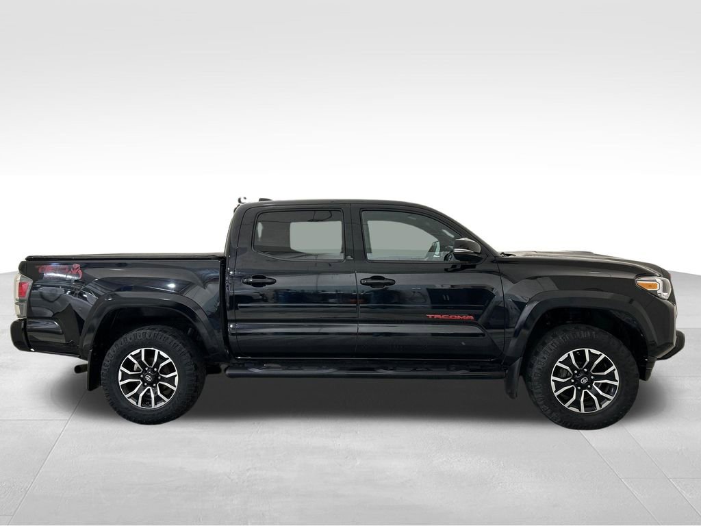 Used 2020 Toyota Tacoma TRD Sport w/ Technology Package image 8