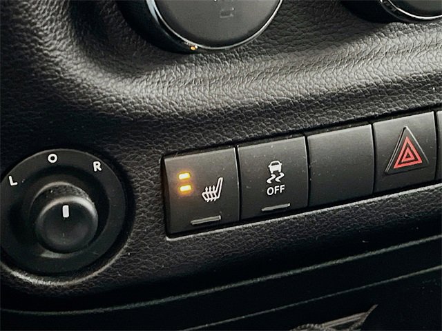 Used 2017 Jeep Wrangler Unlimited Sahara w/ Connectivity Group image 19