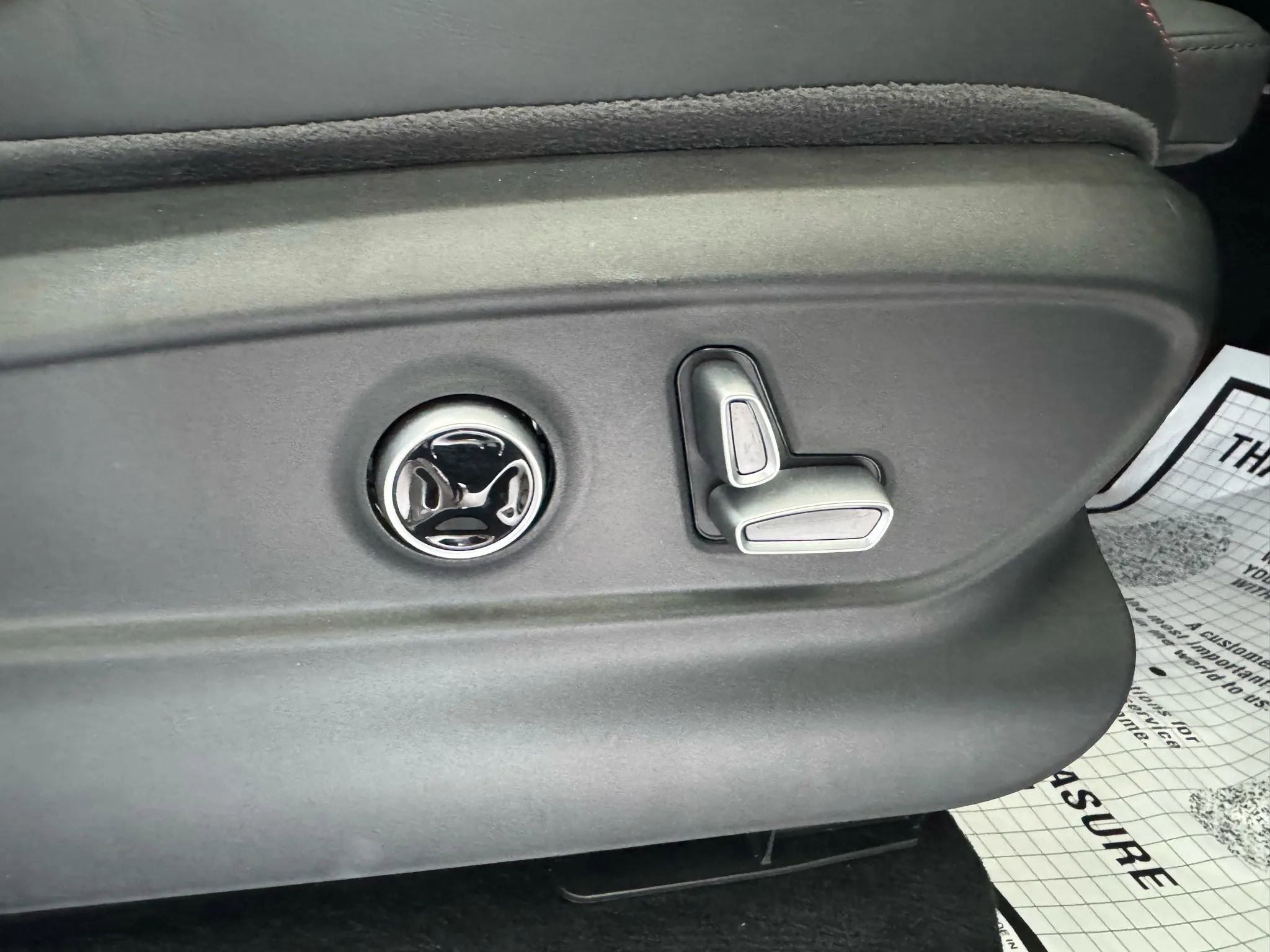 Used 2023 Maserati Grecale Trofeo image 14