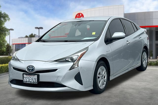 Certified 2017 Toyota Prius One FWD image 3