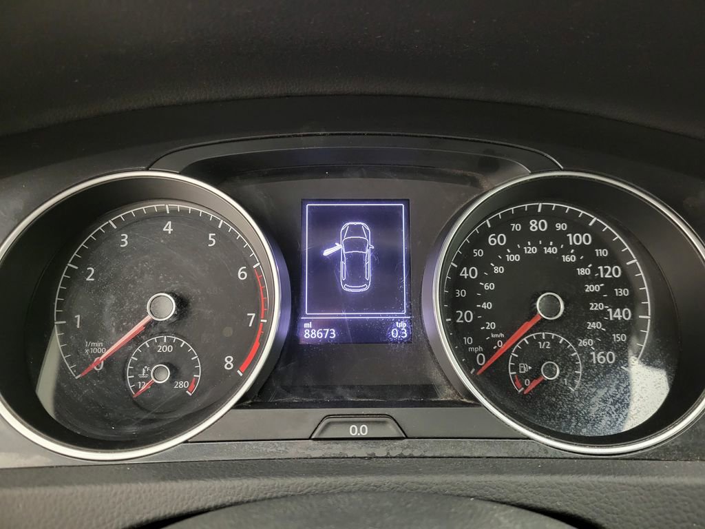 Used 2018 Volkswagen Golf S FWD image 25