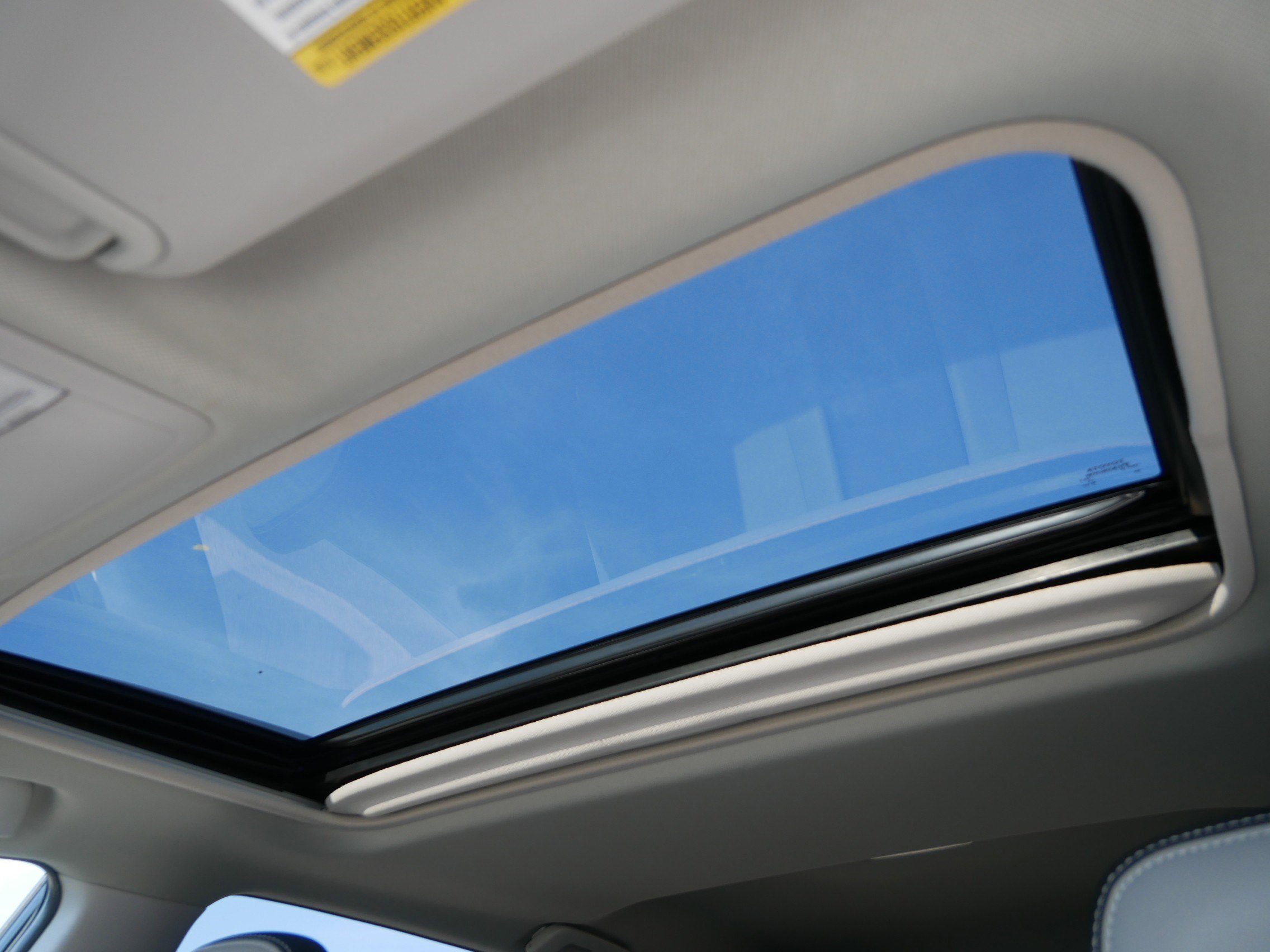 Used 2018 Toyota RAV4 Limited image 36