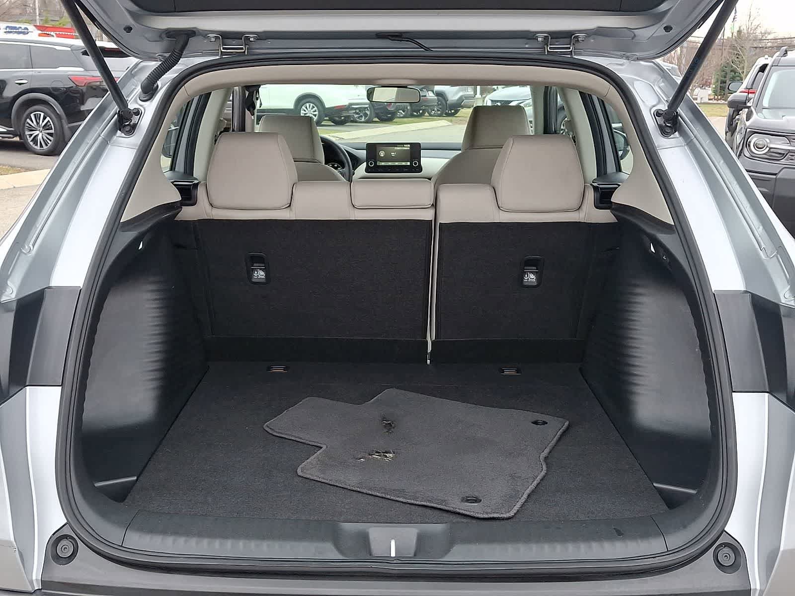 Used 2025 Honda HR-V LX image 23
