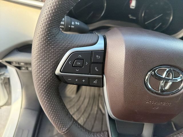 Certified 2024 Toyota Sienna Platinum FWD image 17