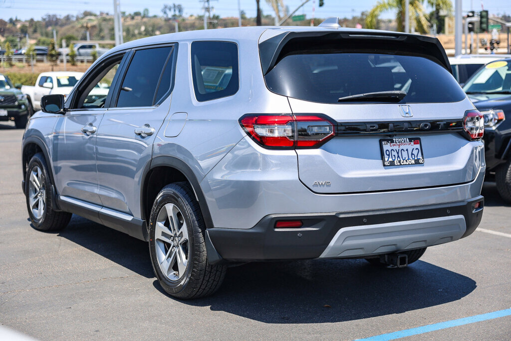Used 2023 Honda Pilot EX-L image 25