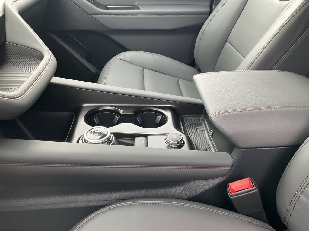 New 2026 Ford Explorer Active image 17