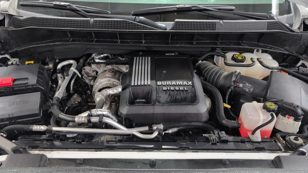 Used 2022 Chevrolet Silverado 1500 LT w/ Protection Package AWD/4WD image 27