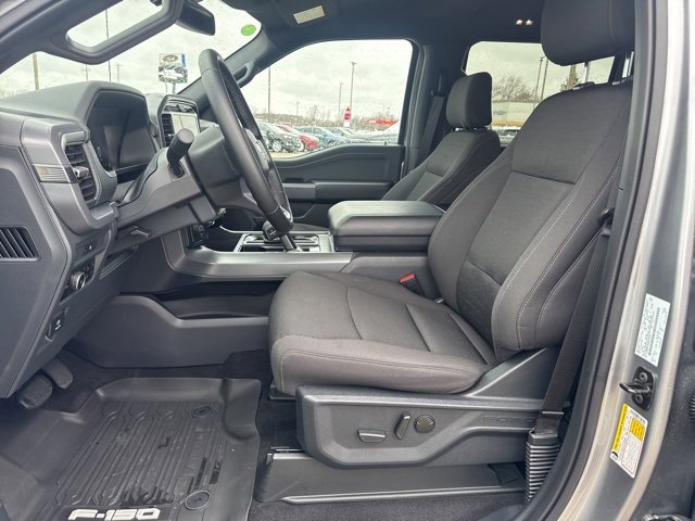 New 2025 Ford F150 XLT w/ Equipment Group 302A MID image 9