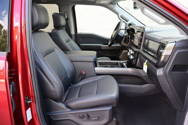 New 2026 Ford F350 Lariat w/ Black Appearance Package image 40