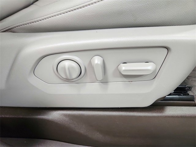 Used 2021 GMC Sierra 1500 SLT w/ SLT Premium Package image 38