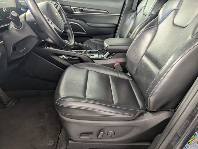 Used 2025 Kia Telluride S image 13