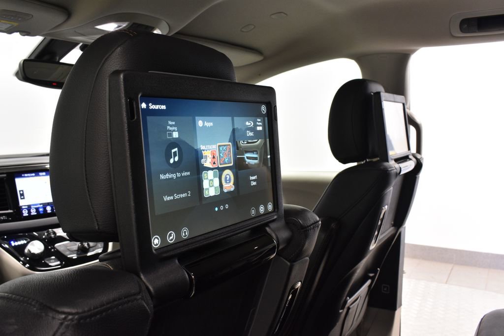 Used 2020 Chrysler Pacifica Touring-L Plus image 23