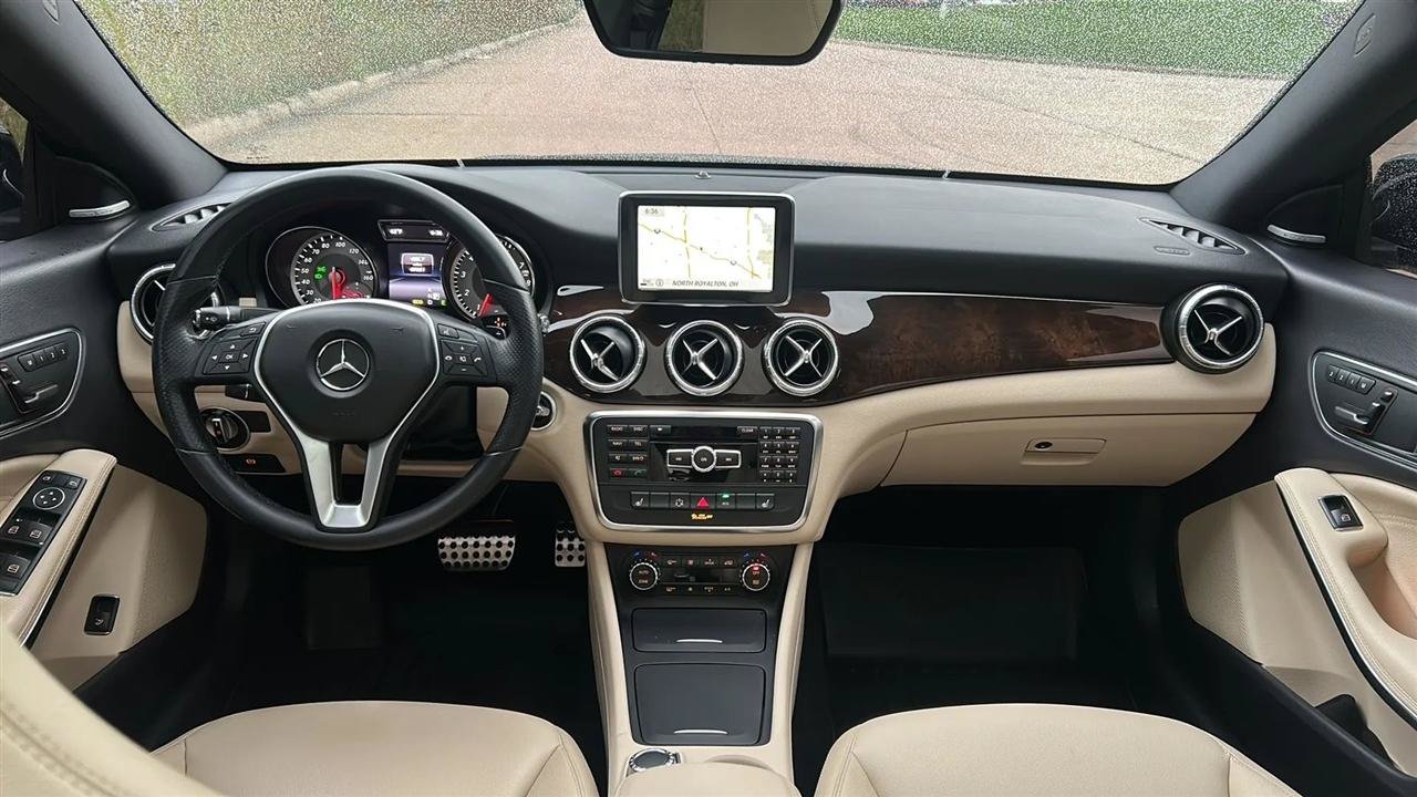 Used 2014 Mercedes-Benz CLA 250 image 21
