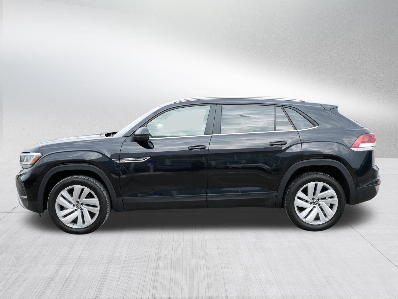 Certified 2023 Volkswagen Atlas Cross Sport SE image 4