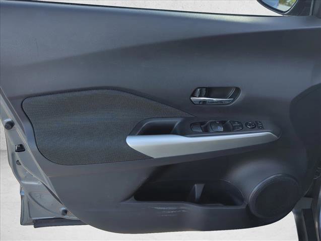 Used 2020 Nissan Kicks SV image 8