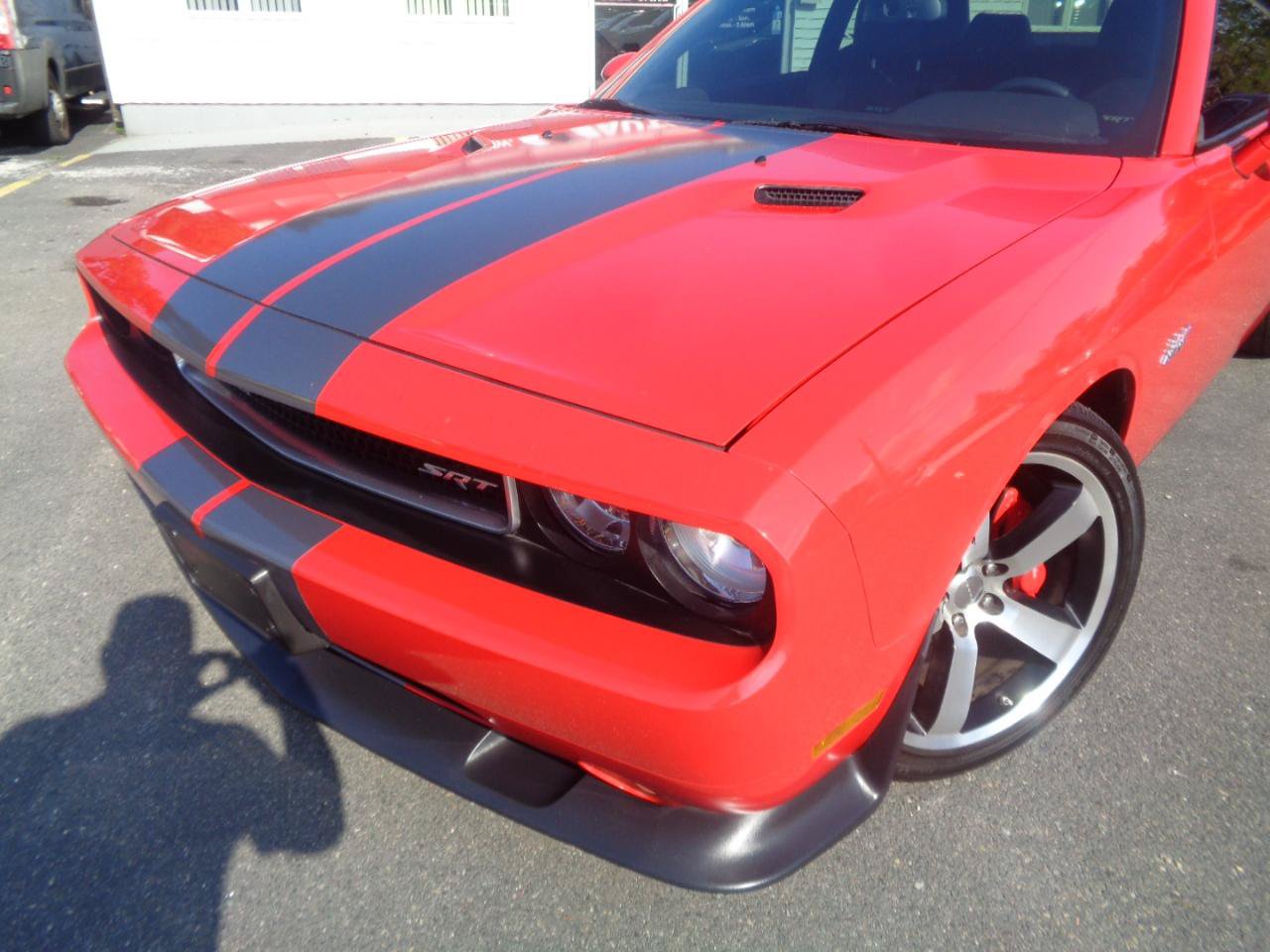 Used 2014 Dodge Challenger SRT8 RWD image 19