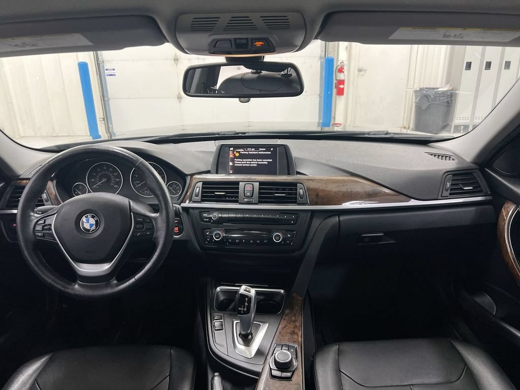Used 2015 BMW 328i xDrive Sedan AWD/4WD image 10