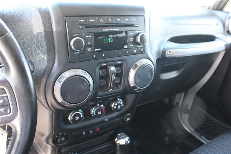 Used 2012 Jeep Wrangler Unlimited Sport AWD/4WD image 17