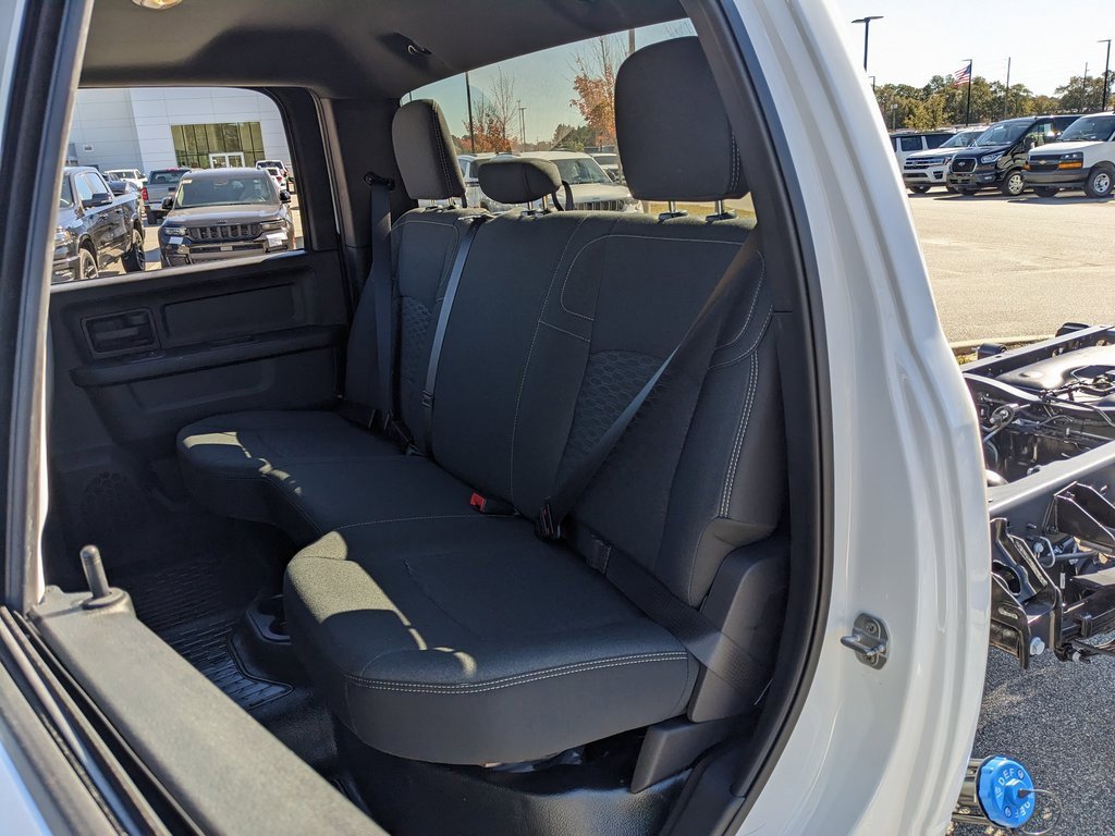 New 2026 RAM 3500 Tradesman image 31