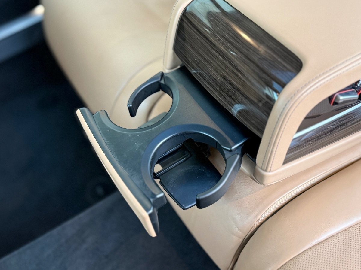 Used 2022 BMW 740i RWD image 23