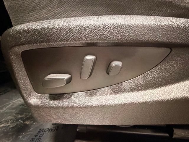 Used 2016 Chevrolet Silverado 1500 LT w/ All Star Edition AWD/4WD image 30