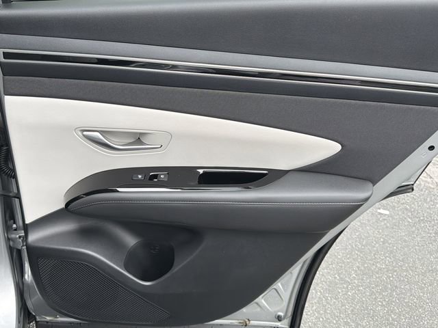 Certified 2023 Hyundai Tucson Limited w/ Cargo Package FWD image 16